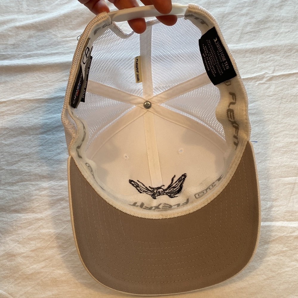 Snap Back Hat - Picture 4 of 6